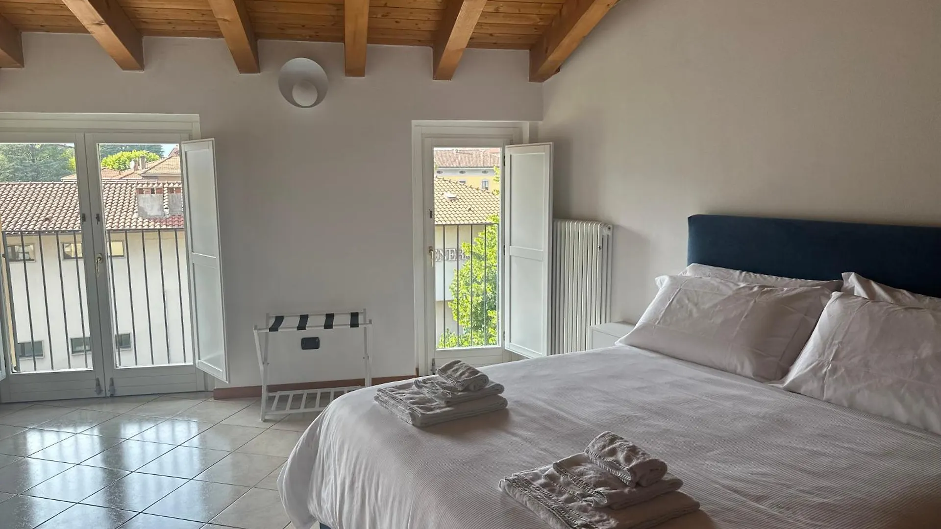 Rosa'S Lake House Mandello del Lario